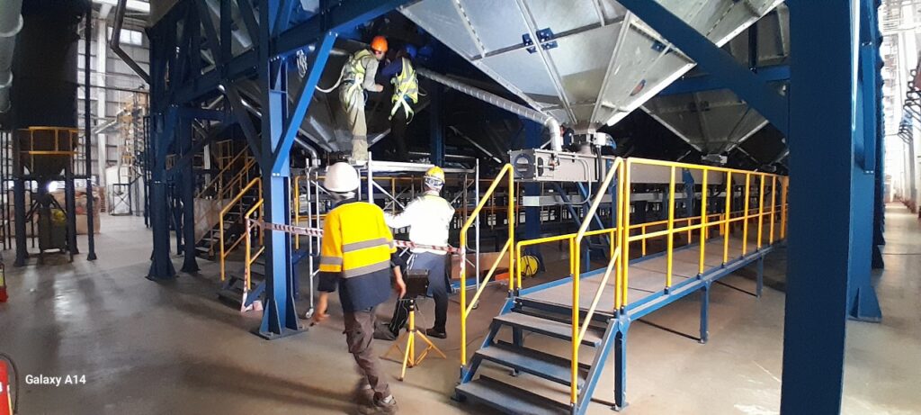 CÔNG TY TNHH XÂY LẮP ĐIỆN VÀ CƠ KHÍ VST